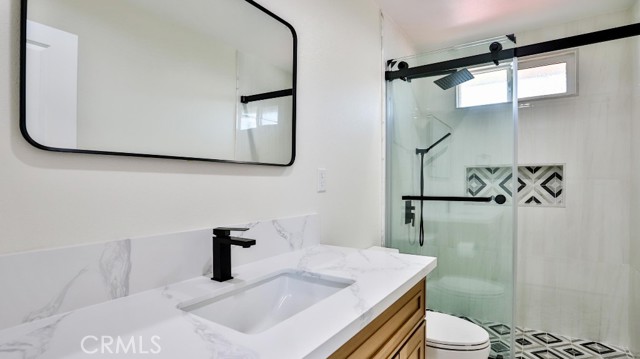 Detail Gallery Image 15 of 28 For 247 S Date St, Anaheim,  CA 92805 - 4 Beds | 2 Baths