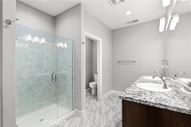 Detail Gallery Image 10 of 27 For 5680 Woodglen Drive, Paradise,  CA 95969 - 2 Beds | 2 Baths