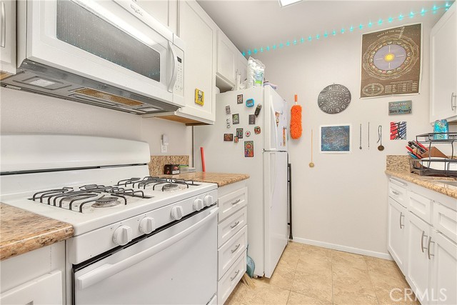 Detail Gallery Image 7 of 40 For 8990 19th St #304,  Rancho Cucamonga,  CA 91701 - 2 Beds | 2 Baths