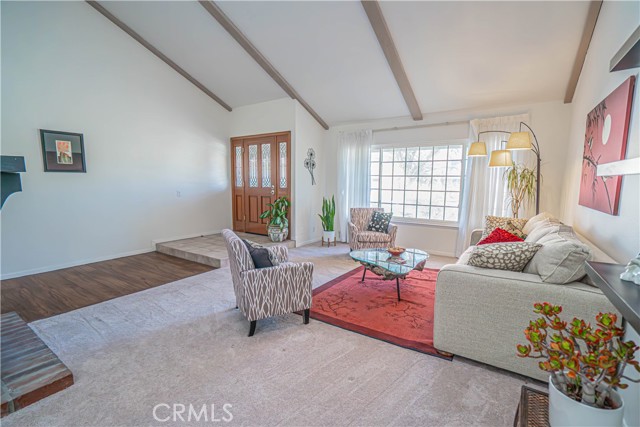 Detail Gallery Image 19 of 59 For 23514 via Decano, Valencia,  CA 91355 - 4 Beds | 2 Baths