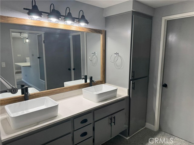 Detail Gallery Image 9 of 9 For 23605 Del Monte Dr #254,  Valencia,  CA 91355 - 2 Beds | 2 Baths
