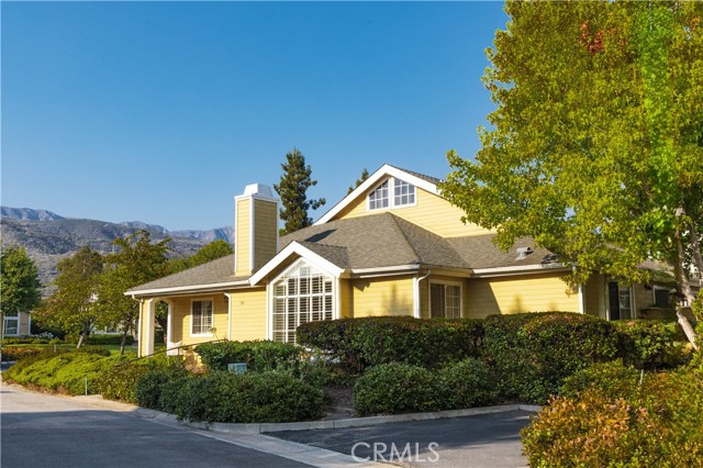 Detail Gallery Image 1 of 28 For 1559 Meadow Cir, Carpinteria,  CA 93013 - 3 Beds | 3 Baths