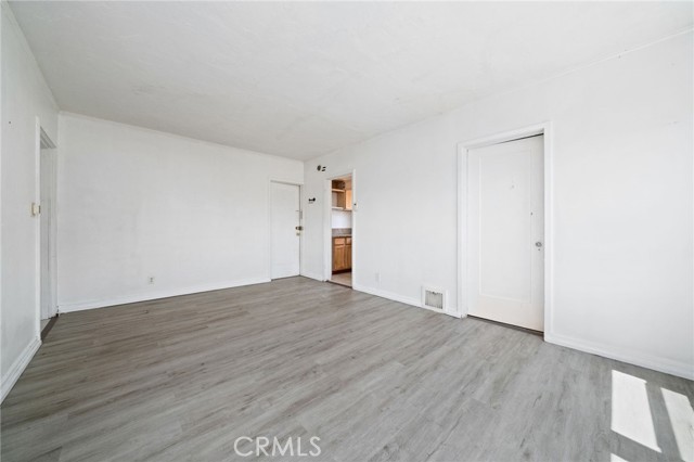 1412 S Victoria Avenue, Los Angeles CA: https://media.crmls.org/medias/95ab2ce2-683f-40b8-b78e-e1c0b3052318.jpg