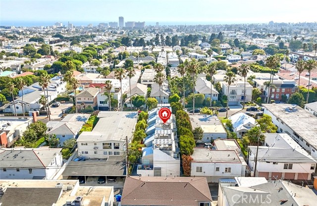 1035 19th Street, Santa Monica CA: https://media.crmls.org/medias/95ab6588-3c0a-4e83-92e5-9b70d13d29bf.jpg