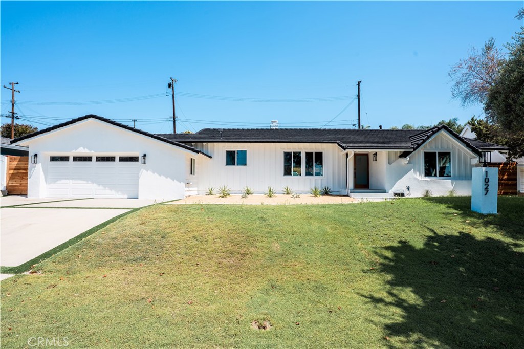 1027 Harmony Lane
