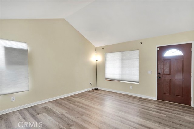 Detail Gallery Image 4 of 38 For 15192 Amber Way, Adelanto,  CA 92301 - 5 Beds | 3 Baths