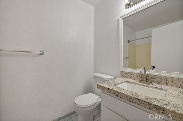 Detail Gallery Image 19 of 27 For 31311 the Old Rd #B,  Castaic,  CA 91384 - 3 Beds | 2/1 Baths