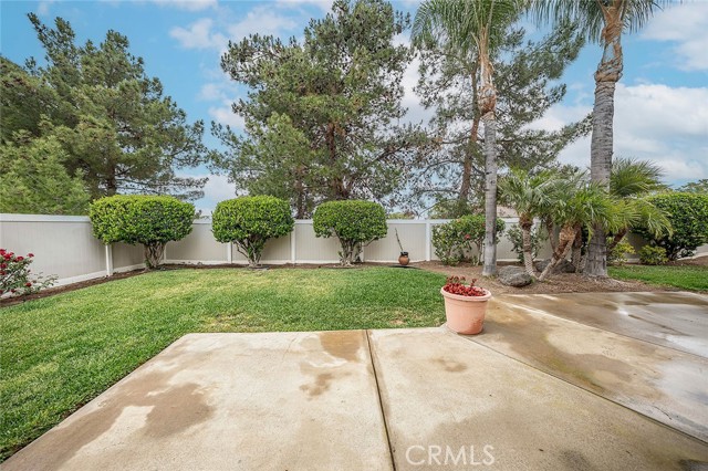 701 Black Oak Circle, Corona CA: https://media.crmls.org/medias/95adb2ee-1636-411e-aa13-e3382008c6b4.jpg