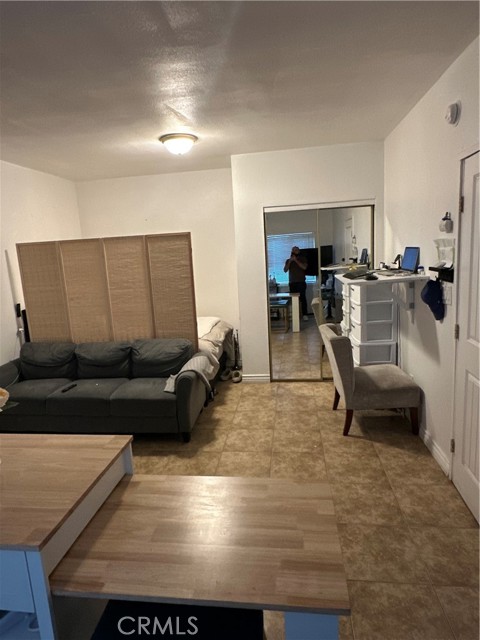 Detail Gallery Image 13 of 22 For 1605 W 87th, Los Angeles,  CA 90047 - – Beds | – Baths