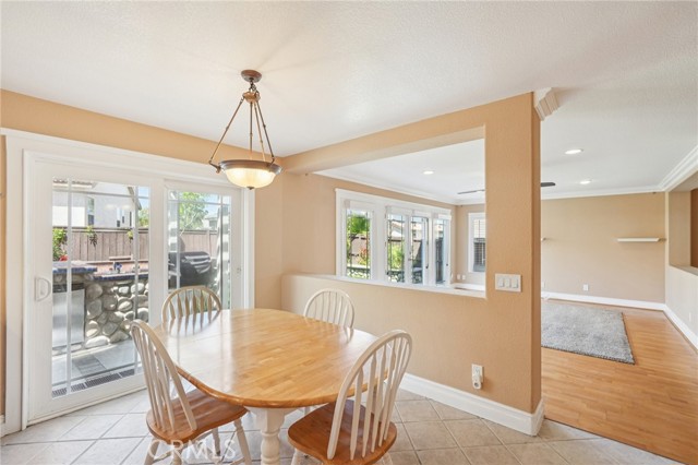 Detail Gallery Image 14 of 51 For 2582 Hudson Ave, Corona,  CA 92881 - 5 Beds | 2/1 Baths