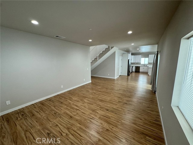 Detail Gallery Image 5 of 26 For 29180 Vacation Dr, Canyon Lake,  CA 92587 - 4 Beds | 3 Baths