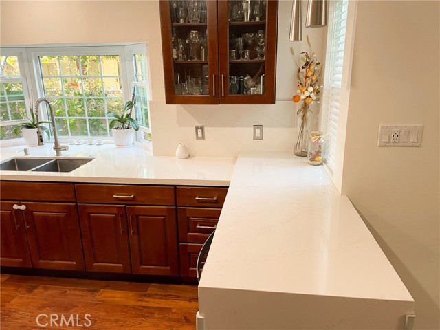 10016 Sophia Avenue, North Hills CA: https://media.crmls.org/medias/95b1134f-1814-485d-959d-bc9d573cd244.jpg