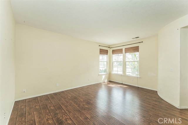 Detail Gallery Image 6 of 75 For 1377 Fenmore, Sanger,  CA 93657 - 4 Beds | 3 Baths