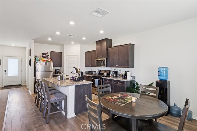 Detail Gallery Image 5 of 15 For 12308 Verano St, Victorville,  CA 92392 - 4 Beds | 2 Baths