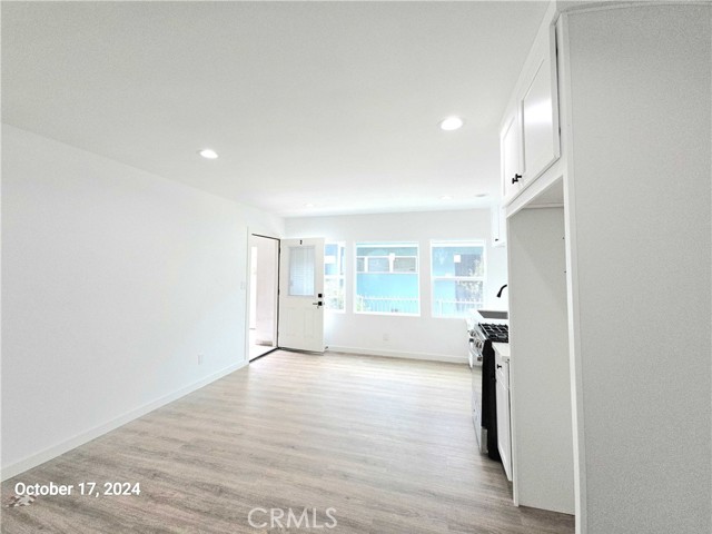 Detail Gallery Image 6 of 21 For 8524 Beverlywood St #4,  Los Angeles,  CA 90034 - 3 Beds | 2 Baths