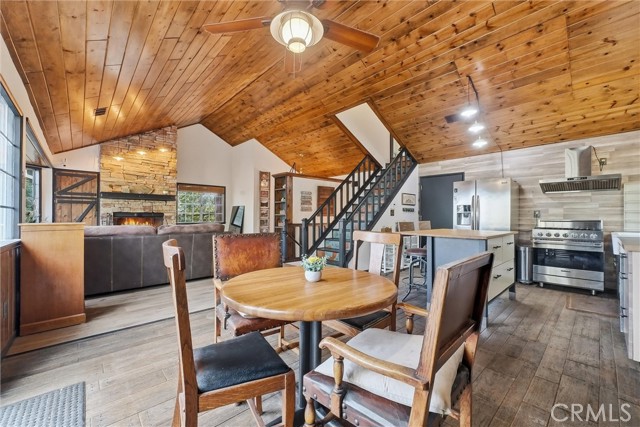 Detail Gallery Image 12 of 46 For 26355 Walnut Hills Dr Aka 276 Augusta Court, Lake Arrowhead,  CA 92352 - 3 Beds | 2/1 Baths