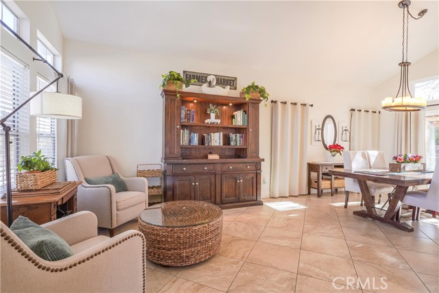 Detail Gallery Image 3 of 32 For 12206 San Ysidro St., Victorville,  CA 92392 - 4 Beds | 3 Baths