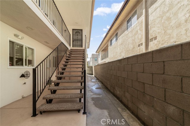 Detail Gallery Image 2 of 14 For 113 N 1st St #G,  Alhambra,  CA 91801 - 1 Beds | 1 Baths