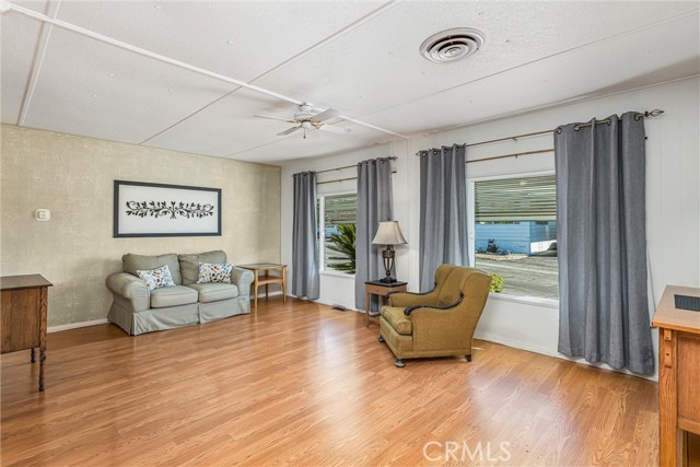 Detail Gallery Image 6 of 26 For 12220 5th St #142,  Yucaipa,  CA 92399 - 2 Beds | 1 Baths