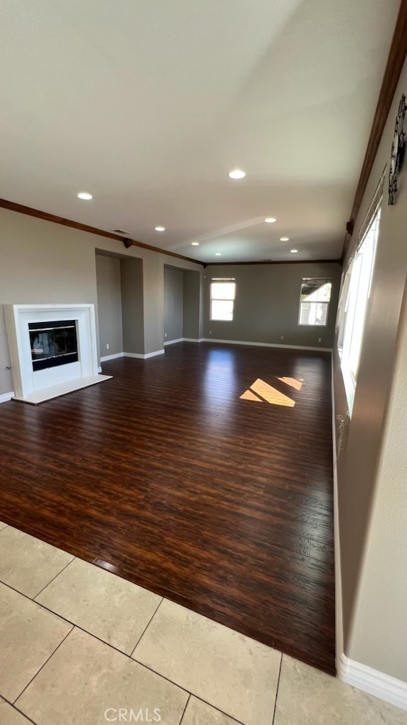 Detail Gallery Image 12 of 27 For 28467 Falcon Crest, Canyon Country,  CA 91351 - 4 Beds | 3 Baths