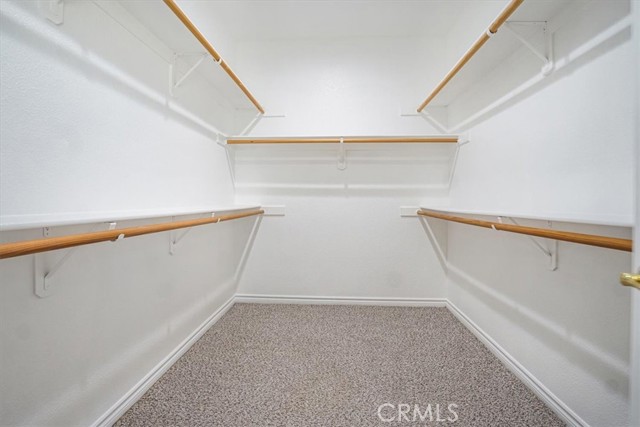 6940 Oak Vista Lane, Oak Hills CA: https://media.crmls.org/medias/95b54171-c23f-4b03-bc4b-3c6bcedd0b74.jpg