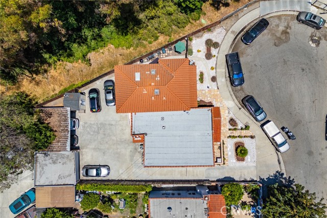 2525 S Cochran Avenue, Los Angeles CA: https://media.crmls.org/medias/95b551ab-8fab-45b3-9cc5-c3f6127d80e0.jpg