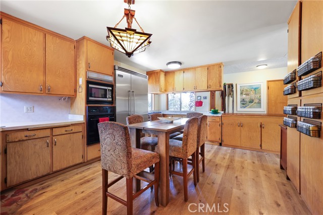 120 Franklin Avenue, Redlands CA: https://media.crmls.org/medias/95b57b2d-2634-4f40-84f1-5a1bc0009aec.jpg