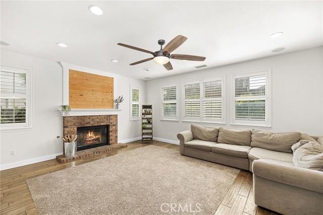 28481 Scenic Bay Cove, Menifee CA: https://media.crmls.org/medias/95b5f3a3-6ee1-41e2-b57e-63b6f5275b33.jpg