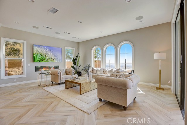 Detail Gallery Image 10 of 75 For 11741 Manchester Way, Porter Ranch,  CA 91326 - 5 Beds | 6 Baths