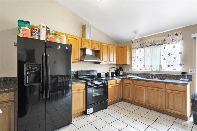 5834 Norman Way, Riverside CA: https://media.crmls.org/medias/95b621be-6d88-403c-9a80-54a8e101a566.jpg