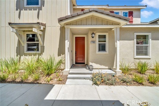 Detail Gallery Image 1 of 1 For 17089 Zion Dr, Canyon Country,  CA 91387 - 4 Beds | 2/1 Baths