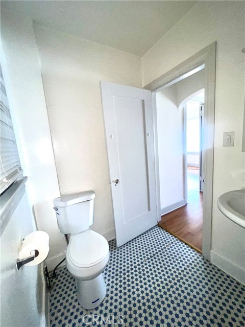 Detail Gallery Image 12 of 17 For 124 S Westmoreland Ave, Los Angeles,  CA 90004 - 1 Beds | 1 Baths
