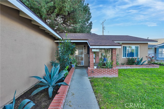 Detail Gallery Image 2 of 23 For 1820 Marine St, Santa Ana,  CA 92704 - 3 Beds | 1/1 Baths