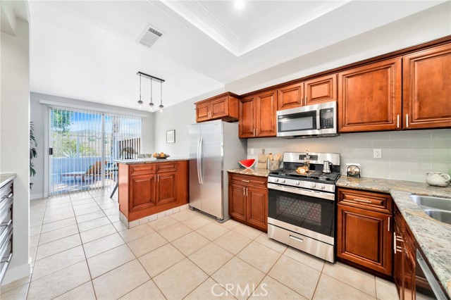 Detail Gallery Image 10 of 48 For 160 via Lampara, Rancho Santa Margarita,  CA 92688 - 3 Beds | 2/1 Baths