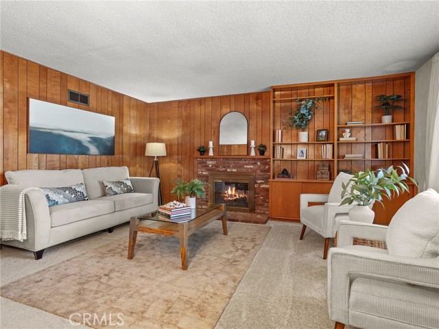 Detail Gallery Image 12 of 65 For 150 La Venta, Santa Barbara,  CA 93110 - 4 Beds | 2/1 Baths