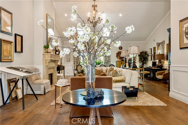 302 W Carter Avenue, Sierra Madre CA: https://media.crmls.org/medias/95b83364-b754-4426-a4d6-800b8364db50.jpg