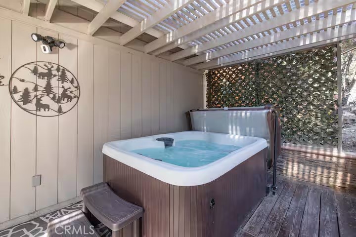 https://media.crmls.org/medias/95b920c7-469c-4e79-a3b5-6afe92b23162.jpg?preset=X-Large
