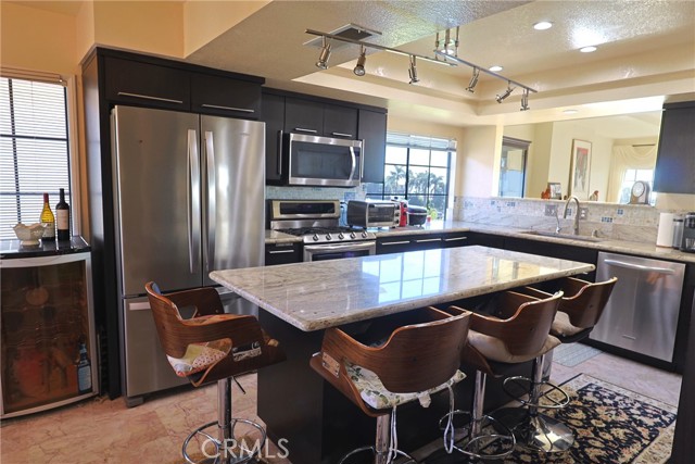 Detail Gallery Image 17 of 61 For 6508 Sandy Point Ct, Rancho Palos Verdes,  CA 90275 - 3 Beds | 3 Baths