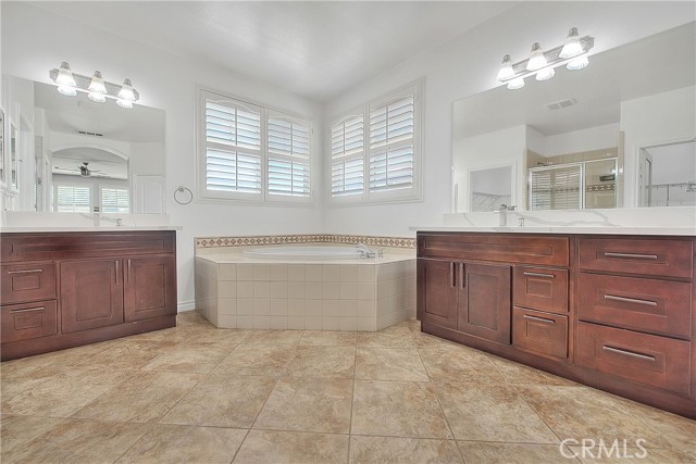 12790 Golden Leaf Drive, Rancho Cucamonga CA: https://media.crmls.org/medias/95b9f726-acf1-4211-bf57-a2e0e2fd9237.jpg