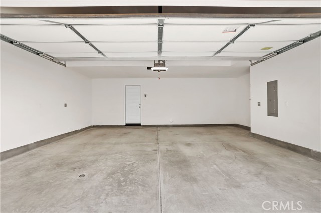 Detail Gallery Image 31 of 34 For 19091 Azul Ln, Huntington Beach,  CA 92648 - 4 Beds | 2/1 Baths