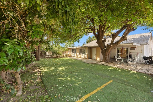 4060 Olive Street, Chino CA: https://media.crmls.org/medias/95bac387-5b58-41db-bc65-57e04155fbe3.jpg