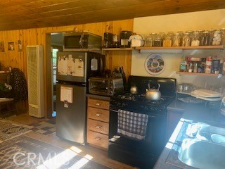 Detail Gallery Image 5 of 29 For 402 Burnt Mill Canyon Rd, Cedarpines Park,  CA 92322 - 2 Beds | 1/1 Baths