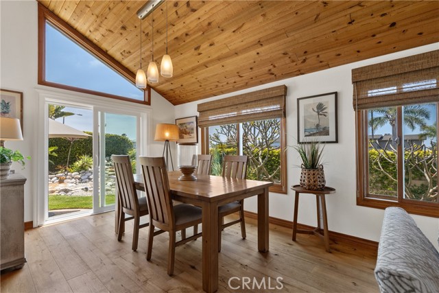 27492 Via Valor, Dana Point CA: https://media.crmls.org/medias/95bb9f78-dc47-422c-8f07-8e15f83c8747.jpg