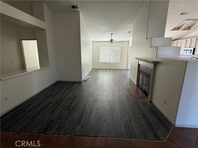 31250 Jan Steen Court, Winchester CA: https://media.crmls.org/medias/95bd1ec3-0691-4257-9a57-4590a39aaa67.jpg