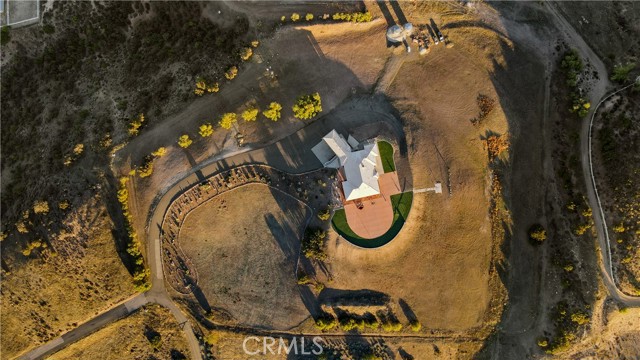 Detail Gallery Image 6 of 36 For 31800 Diamond View Ln, Agua Dulce,  CA 91390 - 4 Beds | 3 Baths