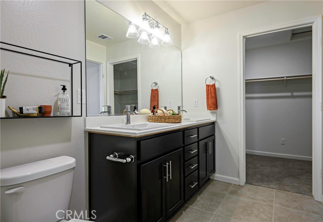 Detail Gallery Image 13 of 28 For 4649 Jema Way #3 B1,  Merced,  CA 95348 - 5 Beds | 3/1 Baths