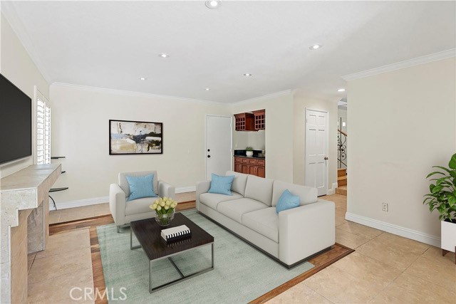 Detail Gallery Image 13 of 36 For 24647 Gardenstone Ln, West Hills,  CA 91307 - 4 Beds | 3 Baths