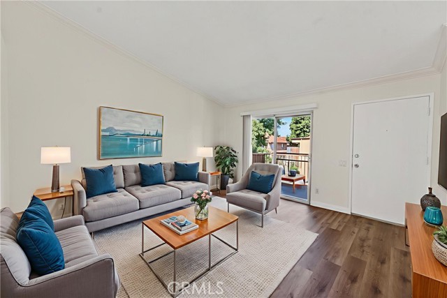 Detail Gallery Image 2 of 34 For 1015 Margarita #D202,  Corona,  CA 92879 - 2 Beds | 2 Baths