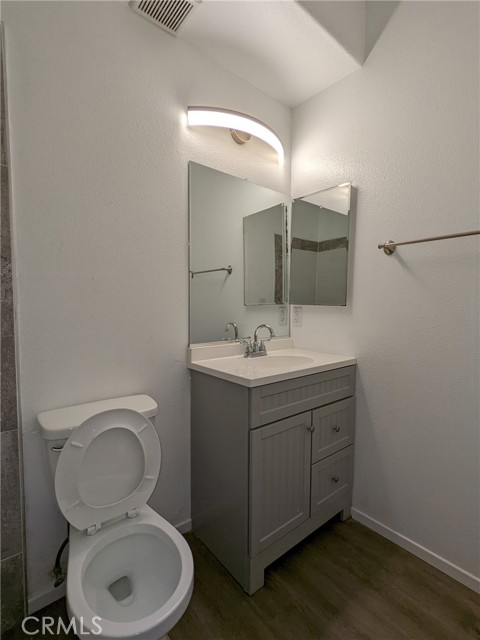 Detail Gallery Image 14 of 24 For 1215 E San Antonio Dr, Long Beach,  CA 90807 - 2 Beds | 2 Baths