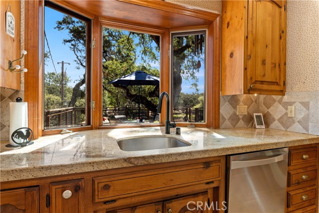 Detail Gallery Image 22 of 70 For 608 Dixon Dr, Lakeport,  CA 95453 - 2 Beds | 2 Baths